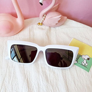 “Trinidee" Oversized Cat-Eye Flat Top Retro Fashion Sunglasses--White