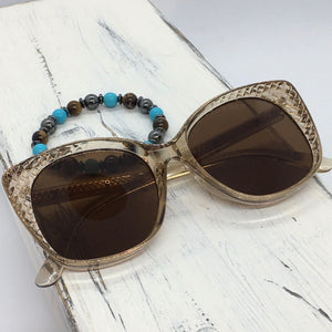"Chrystlyn" Oversized Cat-Eye Vintage Fashion Sunglasses