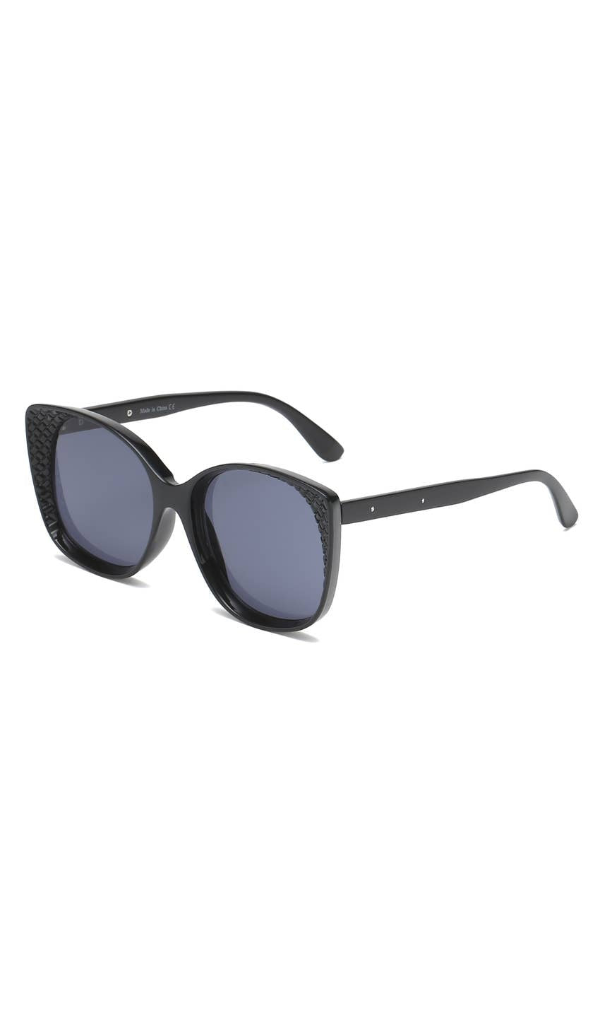 "Chrystlyn" Oversized Cat-Eye Vintage Fashion Sunglasses