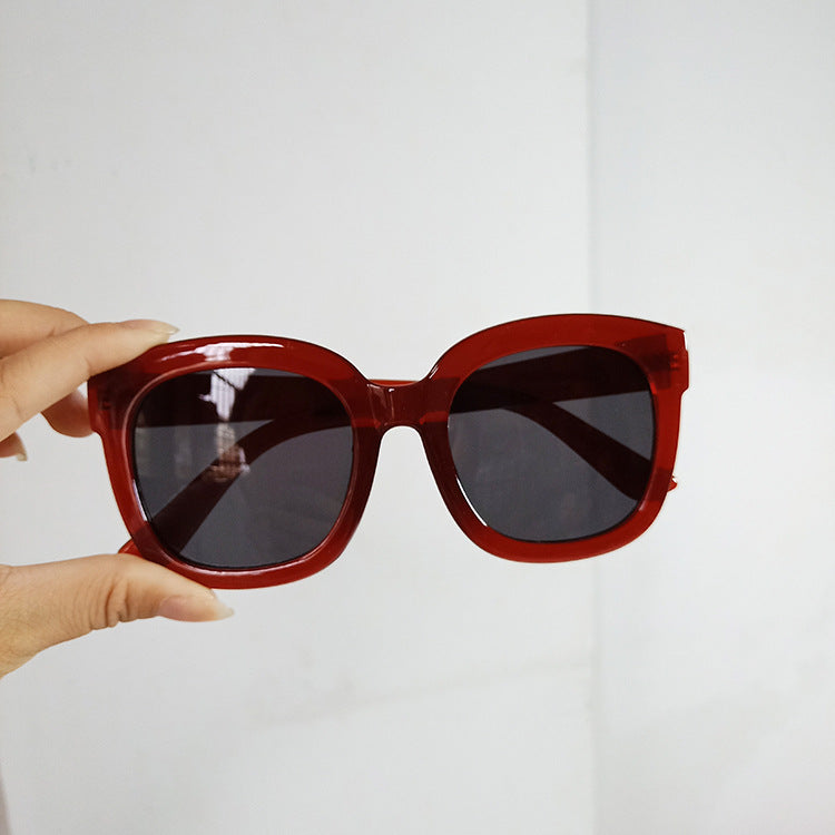 "Ruby Ann" Fabulous Big Frame Retro Fashion Sunglasses--Red