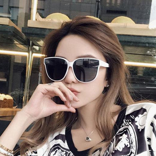 “Kathleen" Oversized Cat-Eye Retro Fashion Sunglasses--White